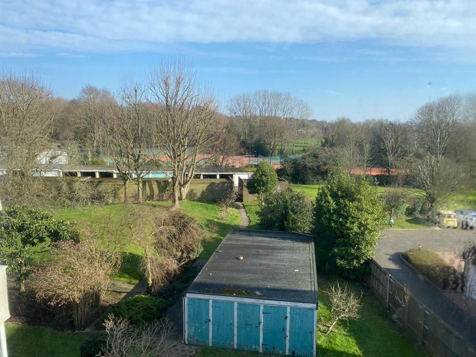 The Kingston Hideaway Hostel Kingston upon Thames  Bagian luar foto